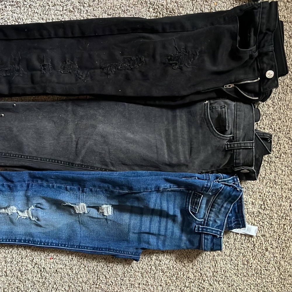 Jeans bundle - Picture 3 of 3